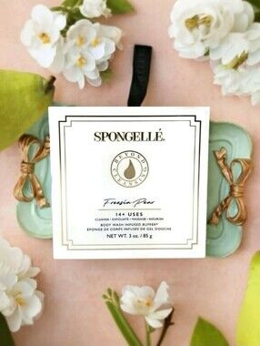 Spongelle Freesia Pear Boxed Flower Body Wash Infused Buffing Sponge *BNIB